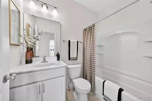 4208 Marais Temps Clair Dr, Saint Charles, MO 63301 - Photo 33