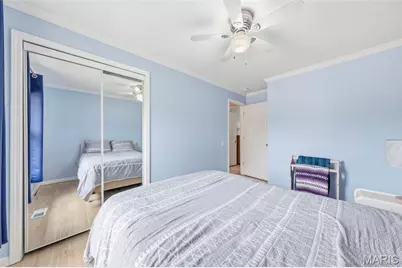 11950 Meadow Grove Court, Maryland Heights, MO 63043 - Photo 13