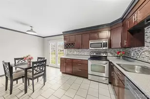 11950 Meadow Grove Ct, Maryland Heights, MO 63043 - Photo 29