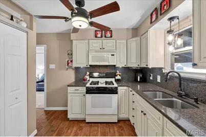 1812 Debbie Drive, High Ridge, MO 63049 - Photo 7