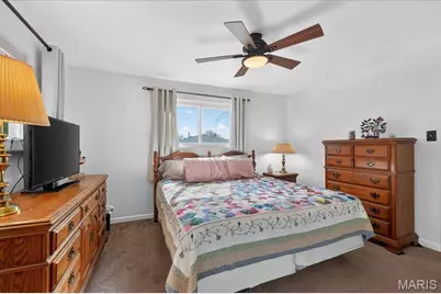 1812 Debbie Drive, High Ridge, MO 63049 - Photo 15