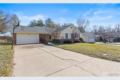 2876 Danube Way, Saint Charles, MO 63301 - Photo 3