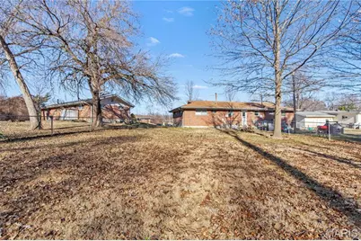 416 S Cadillac Drive, Saint Charles, MO 63301 - Photo 9