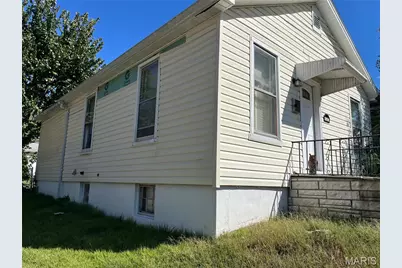 4045 Walsh Street, Saint Louis, MO 63116 - Photo 1