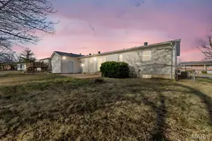 30 Gary Glen Dr, Saint Peters, MO 63376 - Photo 35