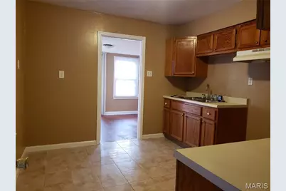 6717 Thurston Avenue, Saint Louis, MO 63134 - Photo 3