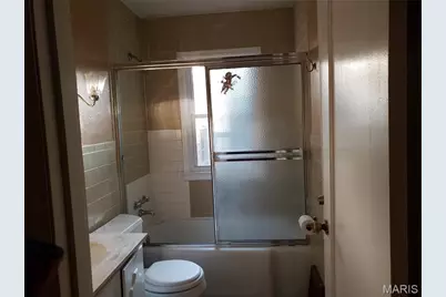 6717 Thurston Avenue, Saint Louis, MO 63134 - Photo 9