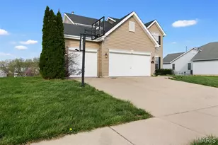 704 Julia Elizabeth Dr, Wentzville, MO 63385 - Photo 13