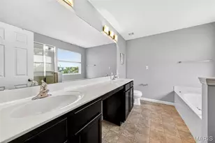 704 Julia Elizabeth Dr, Wentzville, MO 63385 - Photo 39