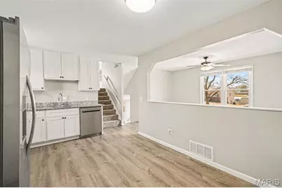 90 Brightmoor Drive, Florissant, MO 63033 - Photo 5