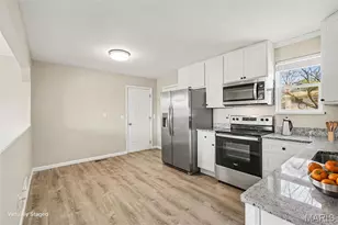 90 Brightmoor Dr, Florissant, MO 63033 - Photo 5