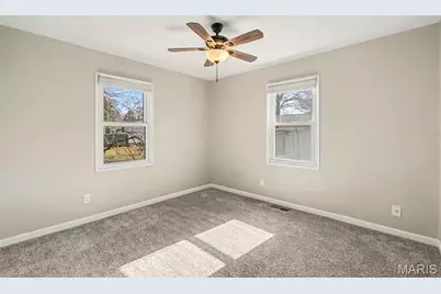 90 Brightmoor Drive, Florissant, MO 63033 - Photo 9