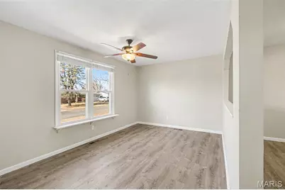 90 Brightmoor Drive, Florissant, MO 63033 - Photo 7