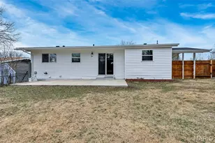 11152 Port Royal Dr, Saint Louis, MO 63146 - Photo 29