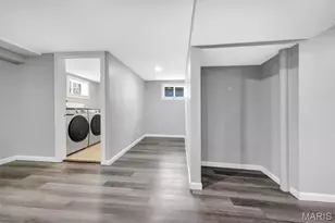 11152 Port Royal Dr, Saint Louis, MO 63146 - Photo 25