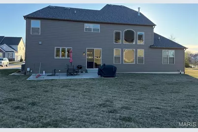6107 Knights Table Court, Saint Charles, MO 63304 - Photo 3