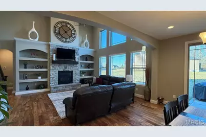 6107 Knights Table Court, Saint Charles, MO 63304 - Photo 11