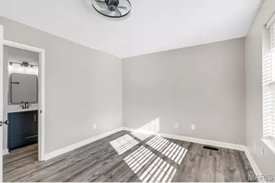 10510 Briston Court, Saint Louis, MO 63114 - Photo 21