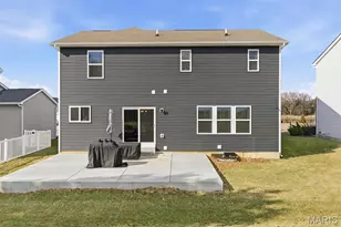 368 Cottage Grove Dr, Wentzville, MO 63385 - Photo 17