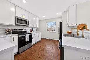 12320 Missile Ln, Florissant, MO 63033 - Photo 9