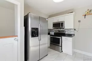 8628 Charlton Ln, Saint Louis, MO 63123 - Photo 23