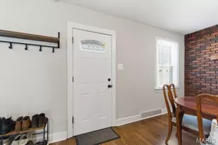 8628 Charlton Ln, Saint Louis, MO 63123 - Photo 11