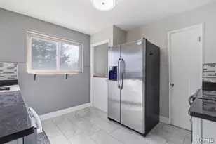 8628 Charlton Ln, Saint Louis, MO 63123 - Photo 21