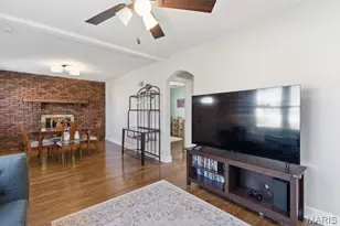 8628 Charlton Ln, Saint Louis, MO 63123 - Photo 17