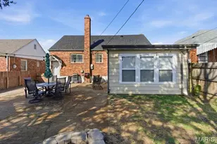 8628 Charlton Ln, Saint Louis, MO 63123 - Photo 7