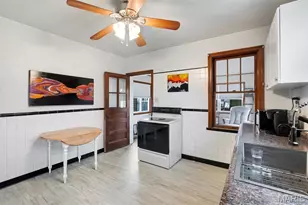 2411 Telegraph Rd, Lemay, MO 63125 - Photo 17