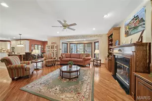 5716 Lilac Trails Dr, Saint Louis, MO 63128 - Photo 5