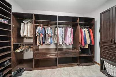 5716 Lilac Trails Drive, Saint Louis, MO 63128 - Photo 17