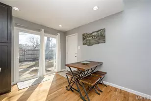 2716 Arrow Heights Dr, Maryland Heights, MO 63043 - Photo 9