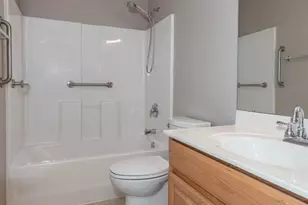 1715 Diamond Ridge Ct, O'Fallon, MO 63366 - Photo 13