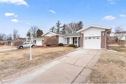4429 Papal Drive, Florissant, MO 63033 - Photo 1