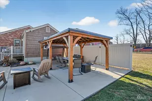 10027 Lackland Rd, Saint Louis, MO 63114 - Photo 21