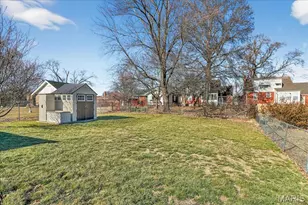 10027 Lackland Rd, Saint Louis, MO 63114 - Photo 25