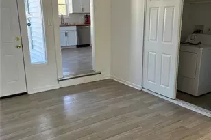 301 Day Dr, Ferguson, MO 63135 - Photo 5