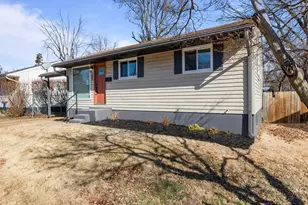 745 Mullanphy Rd, Florissant, MO 63031 - Photo 1