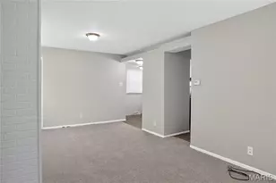 10828 Glen Garry Rd, Saint Louis, MO 63137 - Photo 13