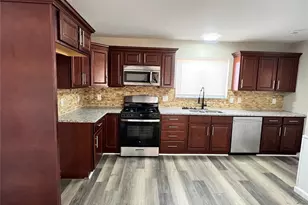 2010 Cordoba Dr, Florissant, MO 63033 - Photo 7