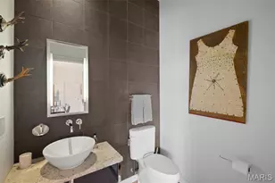 7526 Washington Ave, University City, MO 63130 - Photo 11