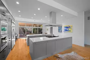 7526 Washington Ave, University City, MO 63130 - Photo 7