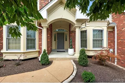 9 Picardy Hill Drive, Chesterfield, MO 63017 - Photo 3