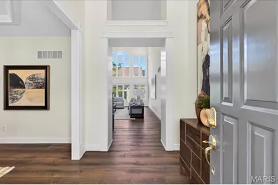 9 Picardy Hill Drive, Chesterfield, MO 63017 - Photo 5