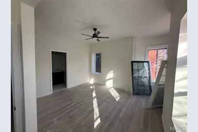 3805 Hartford Street, Saint Louis, MO 63116 - Photo 9