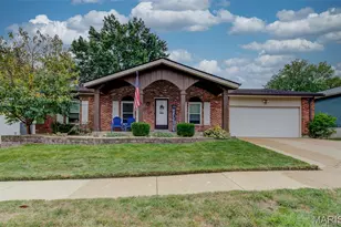 752 Rockridge Dr, Manchester, MO 63021 - Photo 1