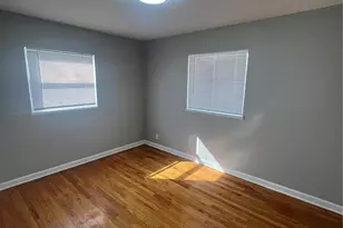 10201 Gourock Dr, Saint Louis, MO 63137 - Photo 7