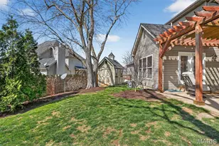 1449 Fairbrook Dr, Des Peres, MO 63131 - Photo 43