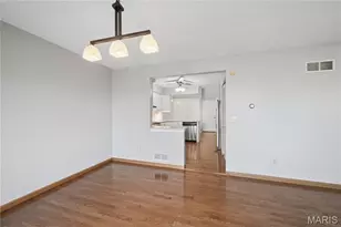 13721 La Conte Ct, Saint Louis, MO 63128 - Photo 9